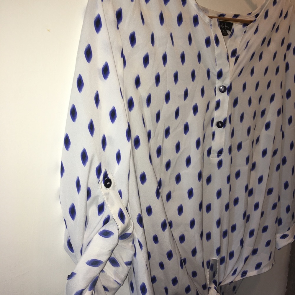Patterned button down top - Picture 3 of 4